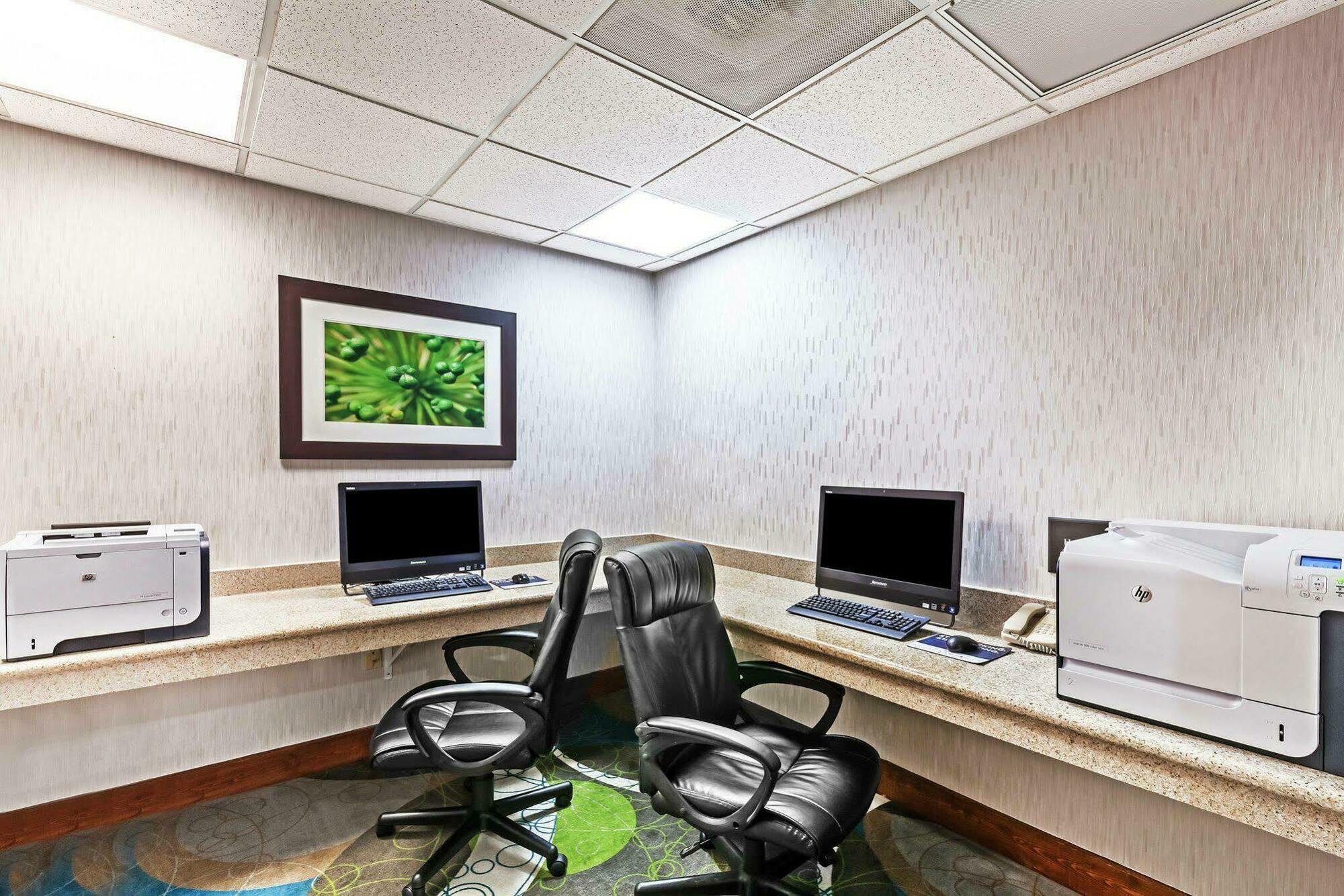 Hampton Inn & Suites Houston-Westchase Exterior photo